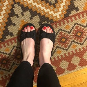 2/$12 shoes 👠 Canvas open toe flat with bow